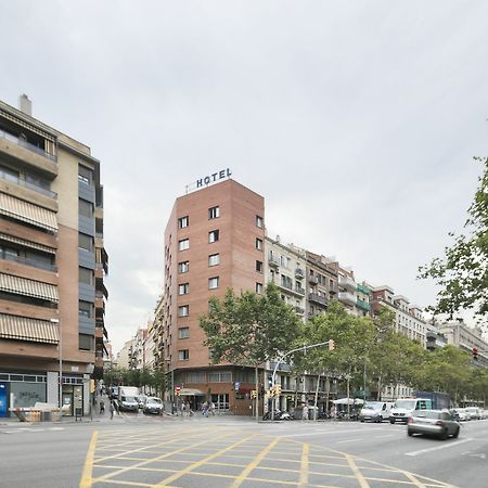 Hotel Climent Барселона Екстериор снимка