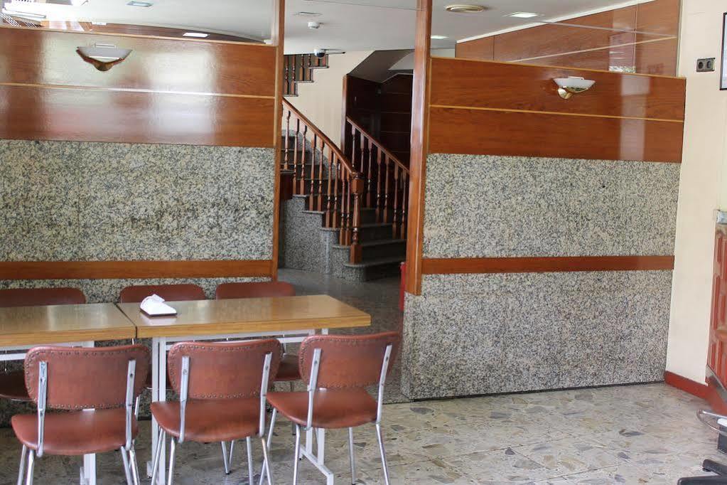 Hotel Climent Барселона Екстериор снимка