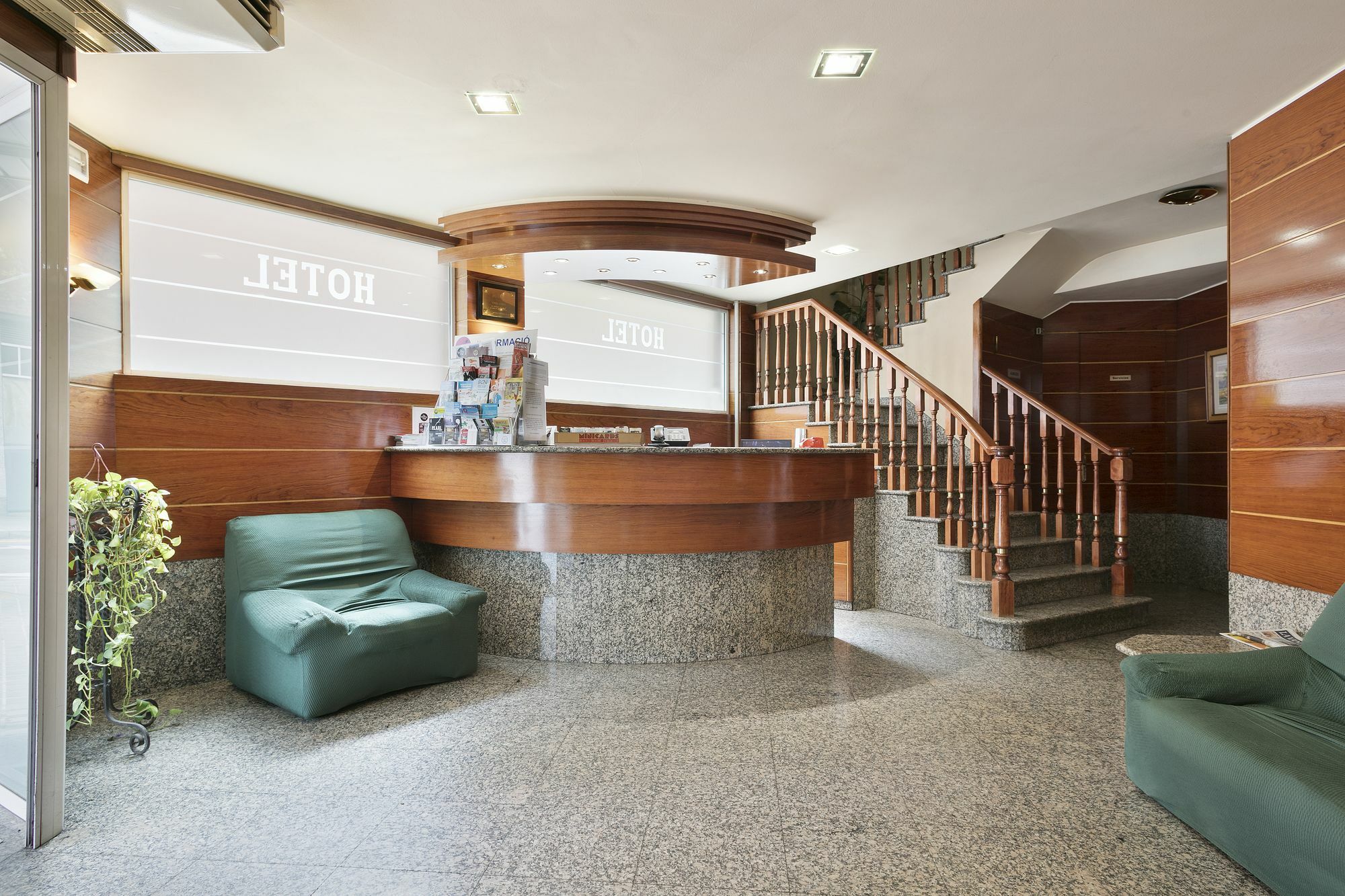 Hotel Climent Барселона Екстериор снимка